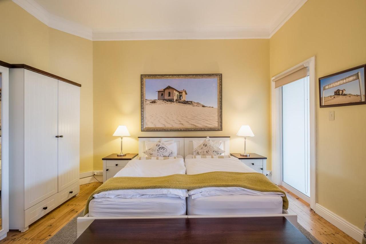 Alte Villa Boutique Hotel Lüderitz Екстериор снимка