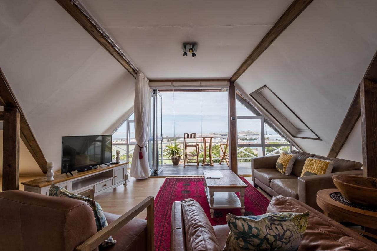 Alte Villa Boutique Hotel Lüderitz Екстериор снимка