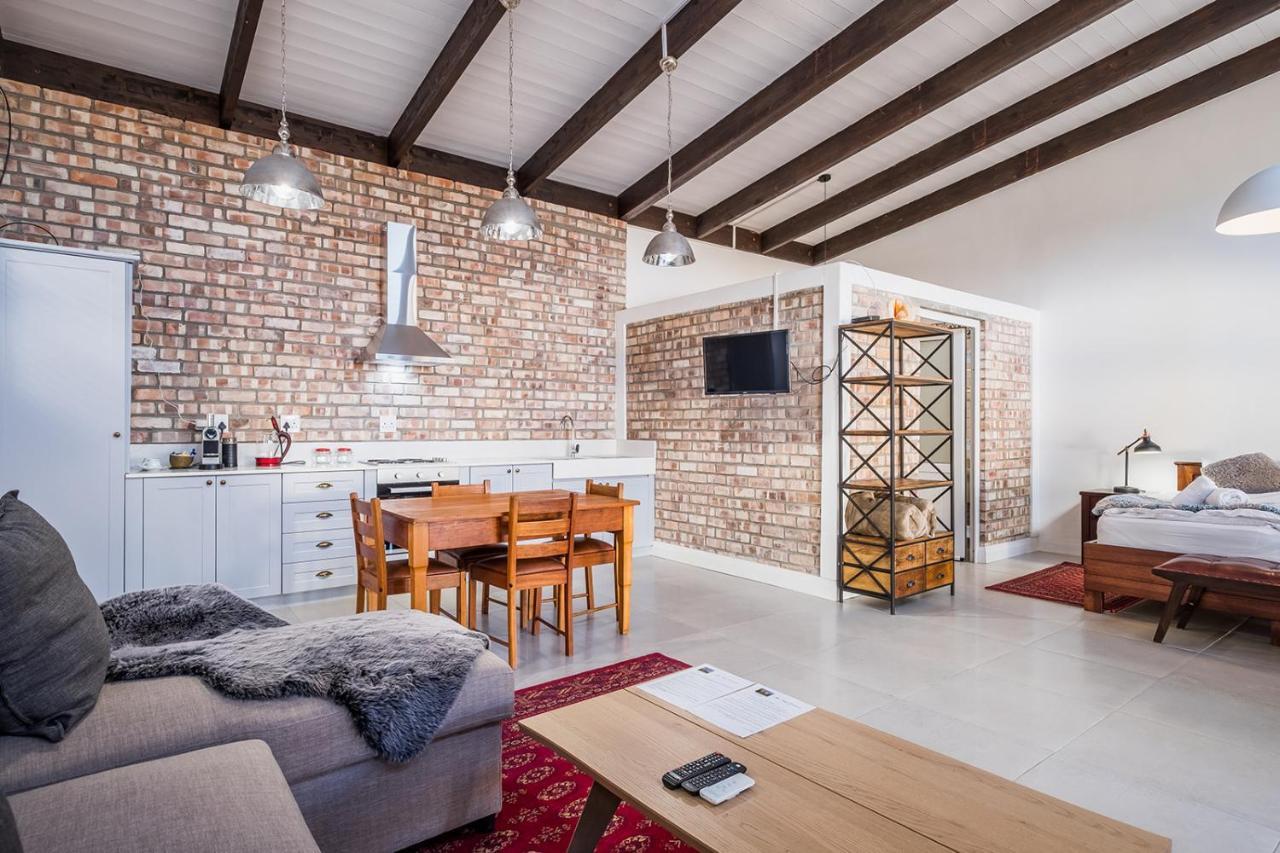 Alte Villa Boutique Hotel Lüderitz Екстериор снимка