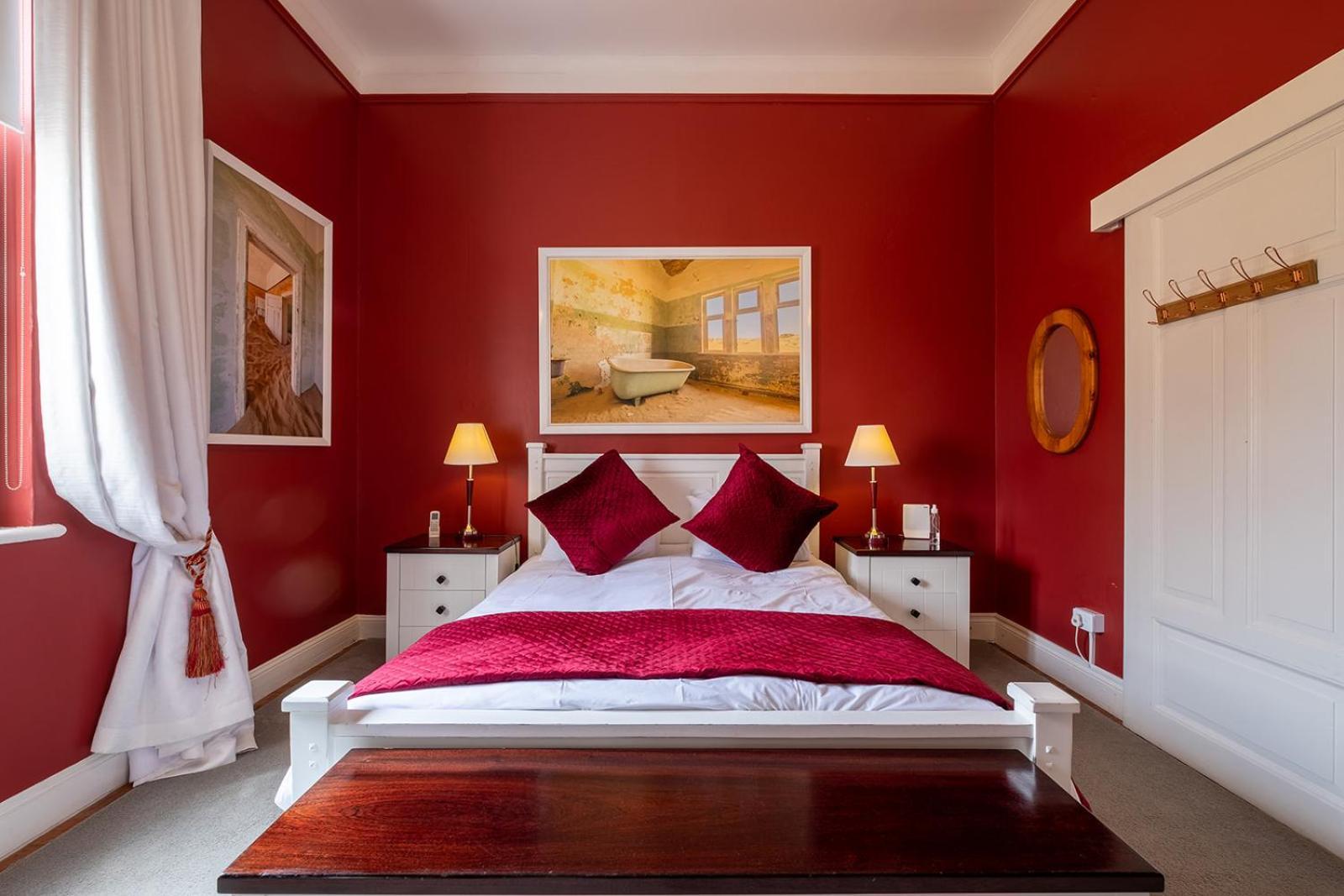 Alte Villa Boutique Hotel Lüderitz Стая снимка